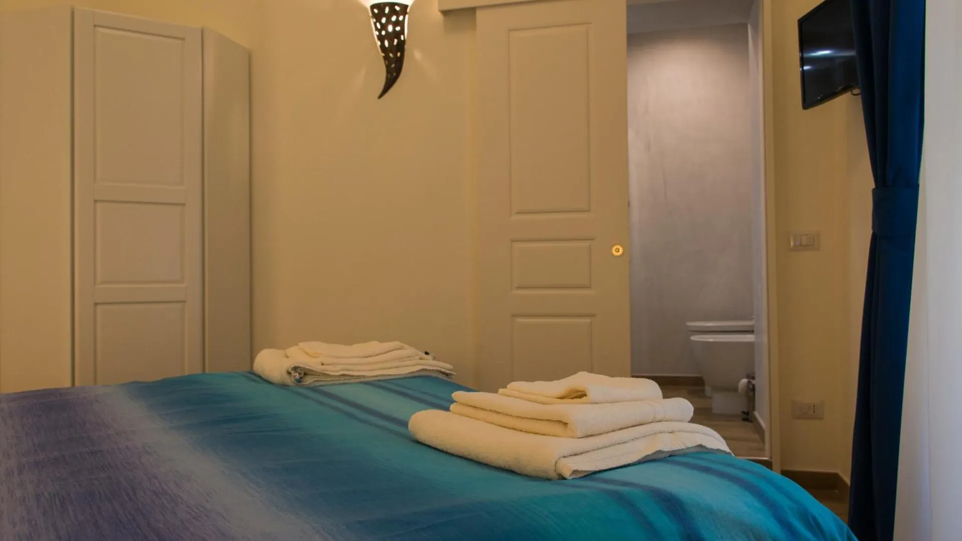 B&B Univercity Naples